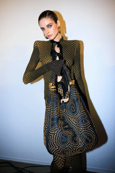 Look 24